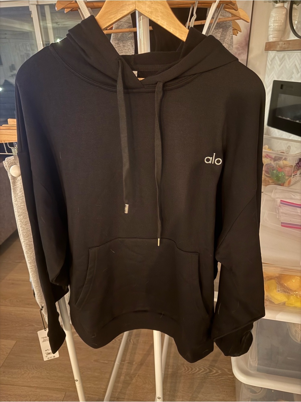 ALO Yoga Black hoodie Sweater